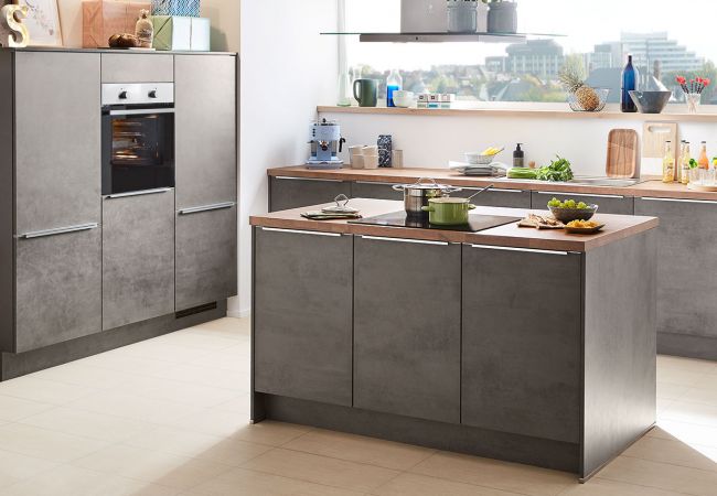 Stylische Inselküche